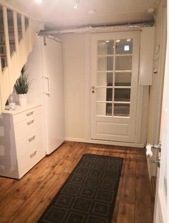 Sentral Studioleilighet Ved Stranden Og Hvalsenter Nb Ma Vaskes Etter Endt Leie Eller Betale Rengjoringshjelpen 500 Kr Andenes Ngoại thất bức ảnh