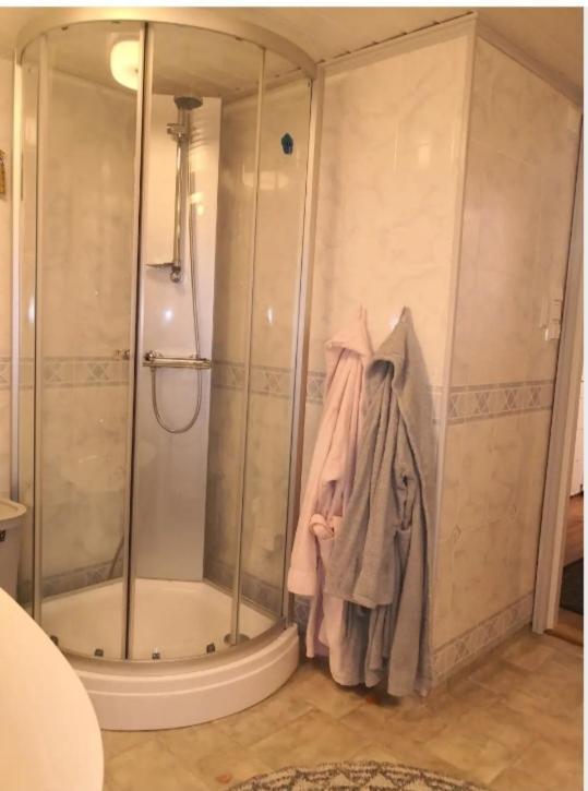 Sentral Studioleilighet Ved Stranden Og Hvalsenter Nb Ma Vaskes Etter Endt Leie Eller Betale Rengjoringshjelpen 500 Kr Andenes Ngoại thất bức ảnh